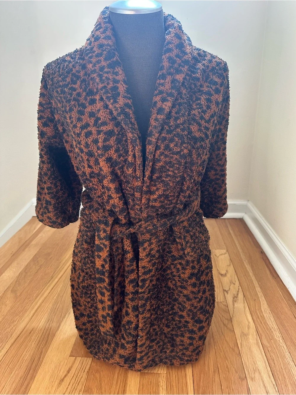 Kimpton Leopard print plush bathrobe boy’s kid’s unisex One Size